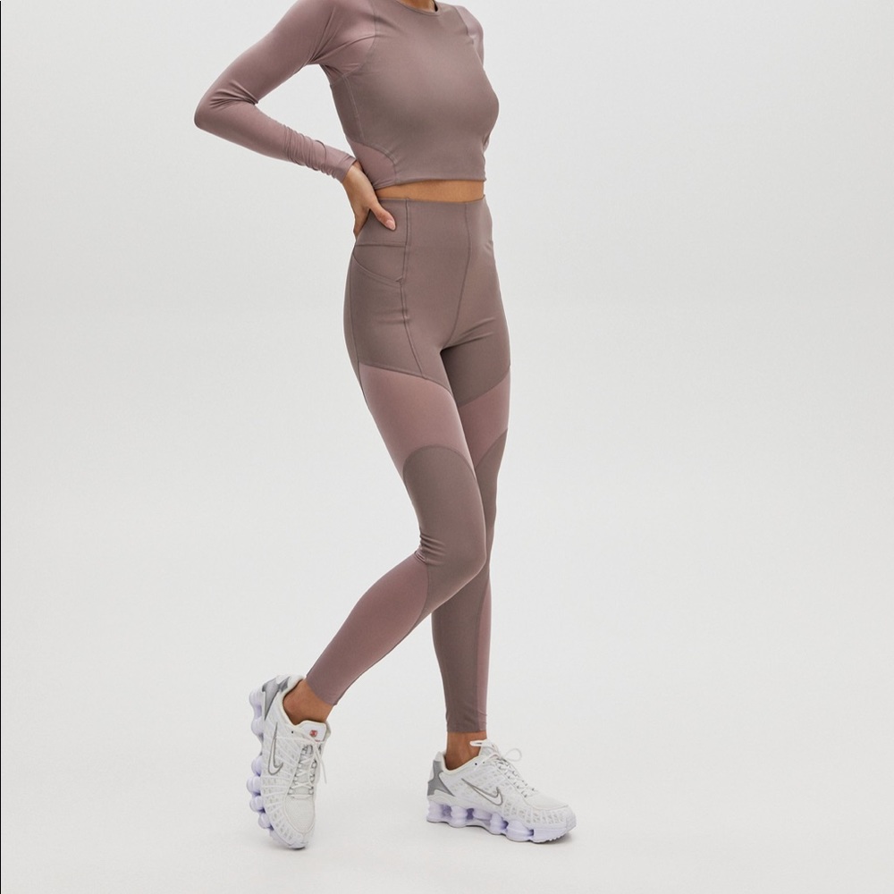 Brand New Aritzia Tna legging